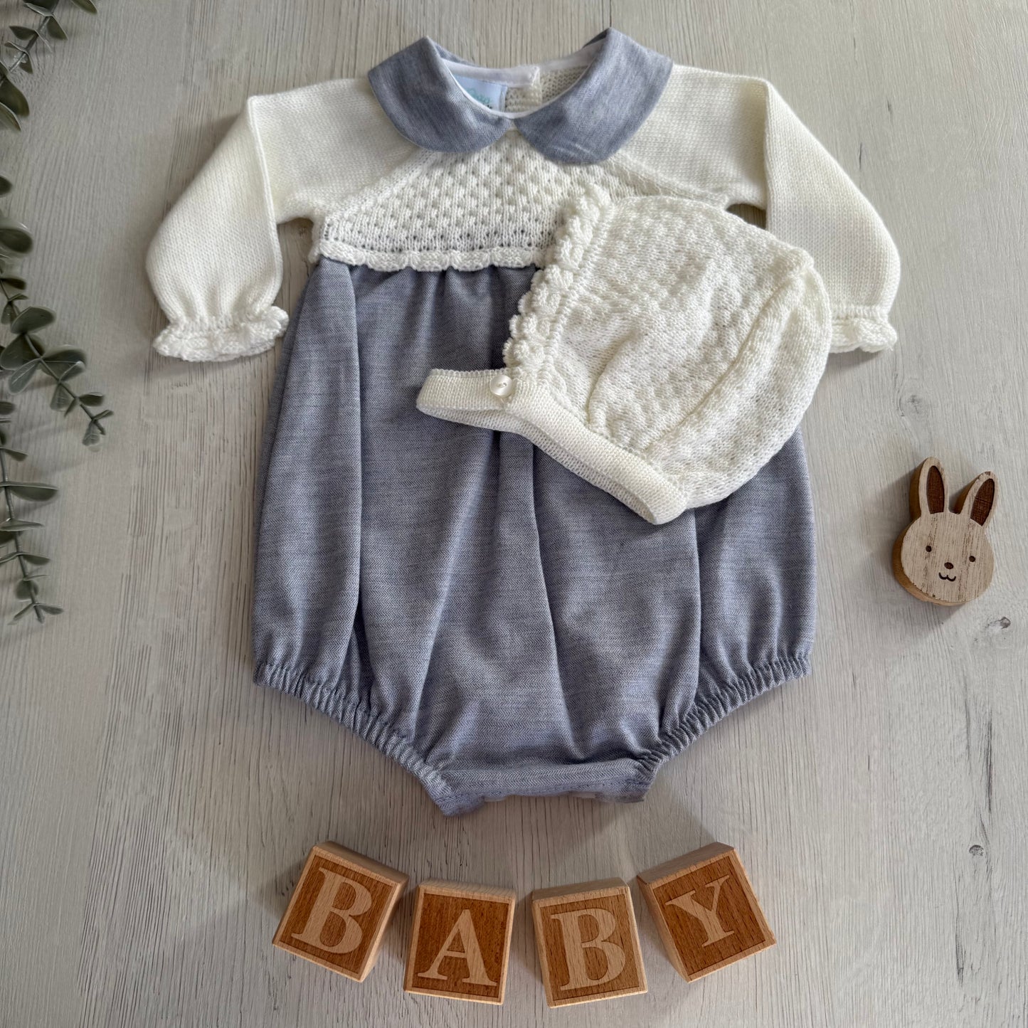 Conjunto Pelele y Capota Nube