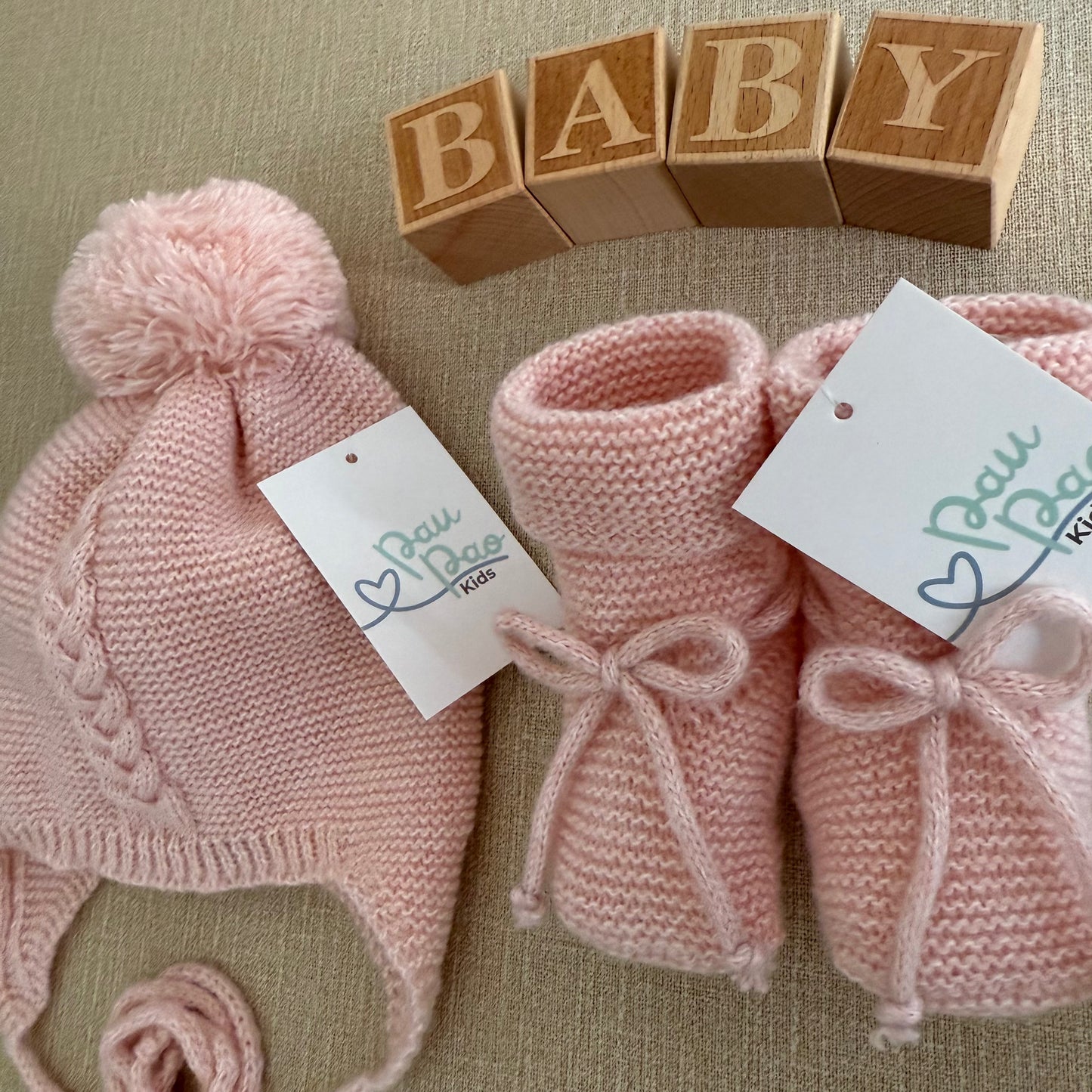 Conjunto Gorro y Patucos – Invierno