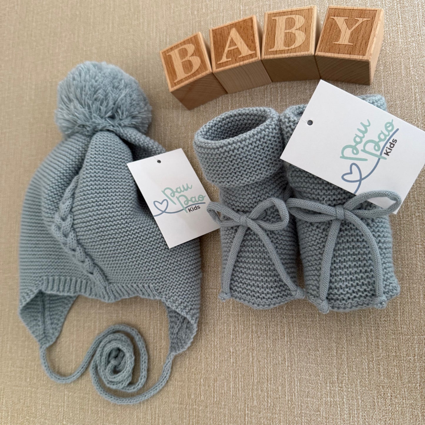Conjunto Gorro y Patucos – Invierno