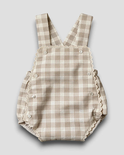 Peto Cuadro Avellana