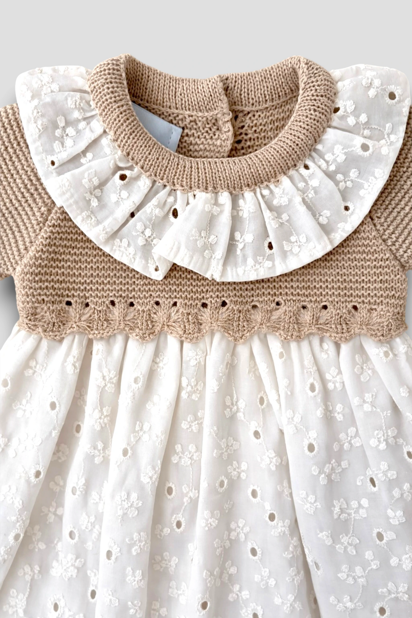 Vestido & Capota Avellana